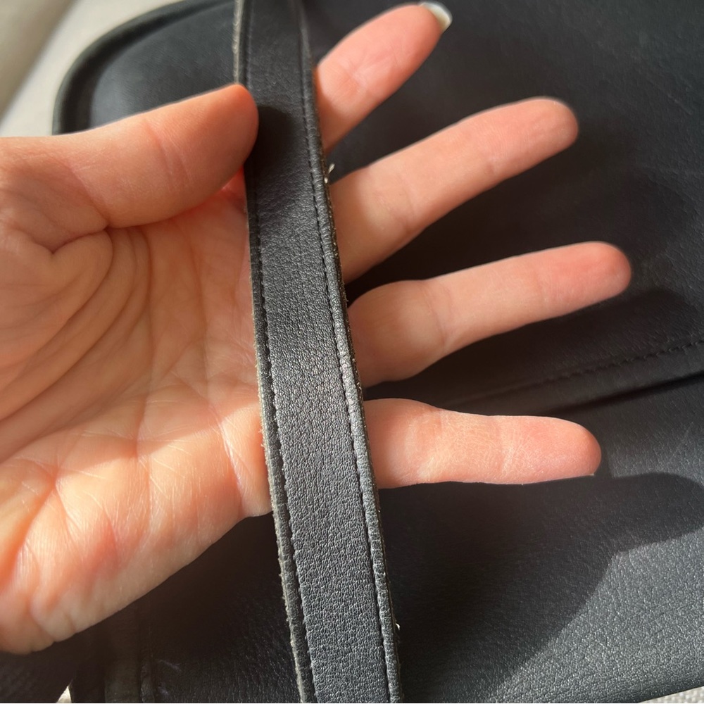 Vintage Coach 9790 City Bag Shoulder Bag Turnlock Crossbody Black Bag - Picture 14 of 16